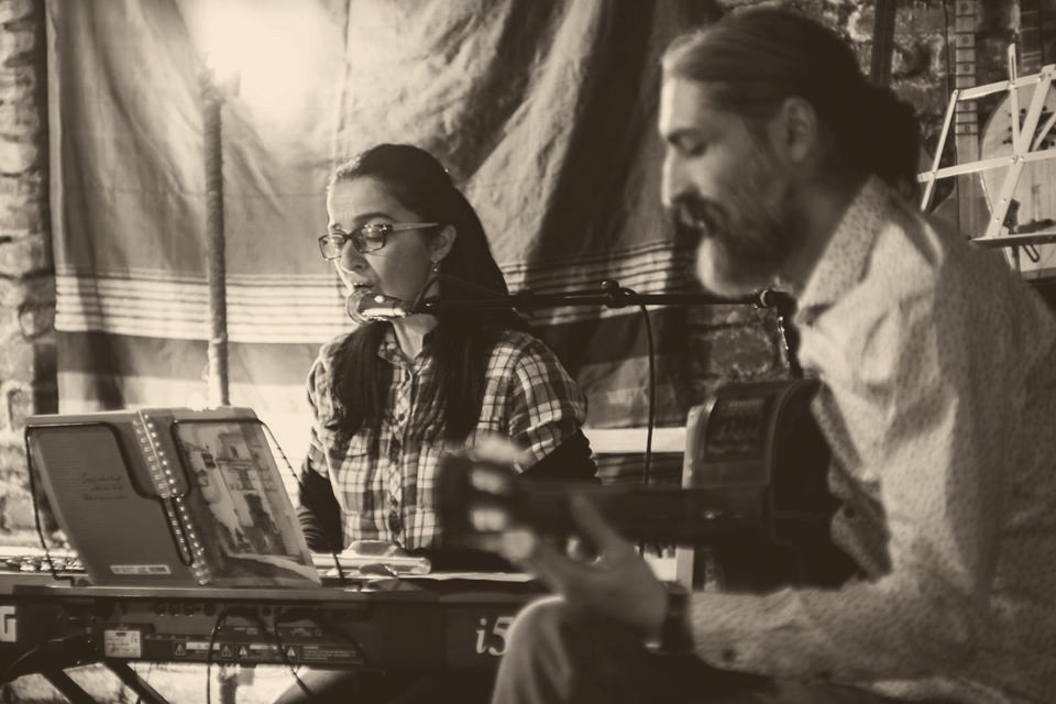 Stumari musicians performing